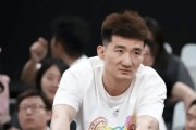 保利体育官方网站-孙铭徽及时复出出战生死战，你认为今晚广厦能否逆转晋级？